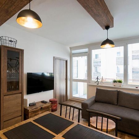 Stylish Centrally Located 1Br Apartment With Parking Pressburg Exterior foto