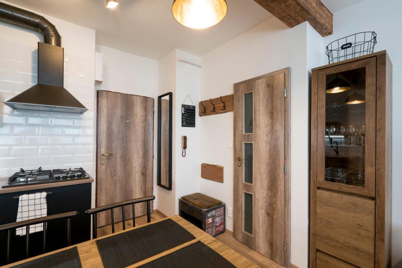 Stylish Centrally Located 1Br Apartment With Parking Pressburg Exterior foto